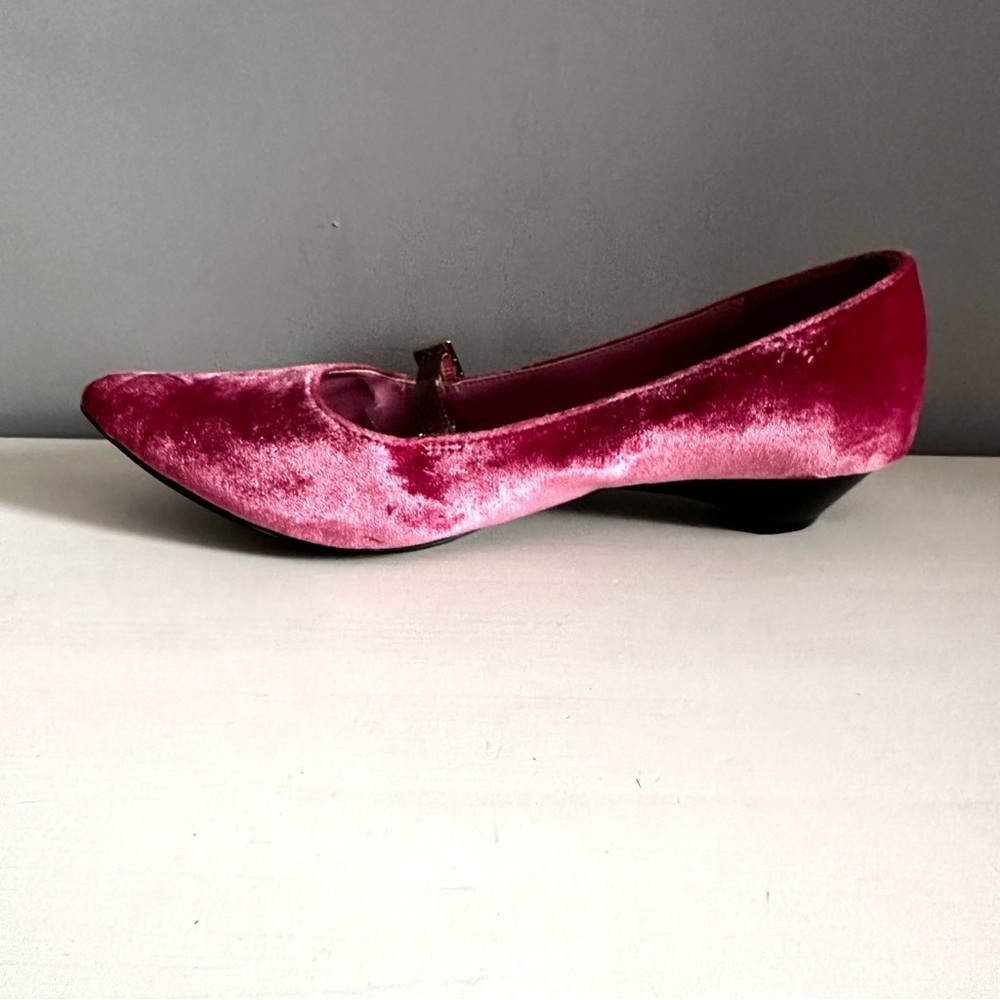 OLD NAVY - Women’s Pink Velvet Mary Jane Ballet Shoes Slippers Size 10 - Picture 5 of 14